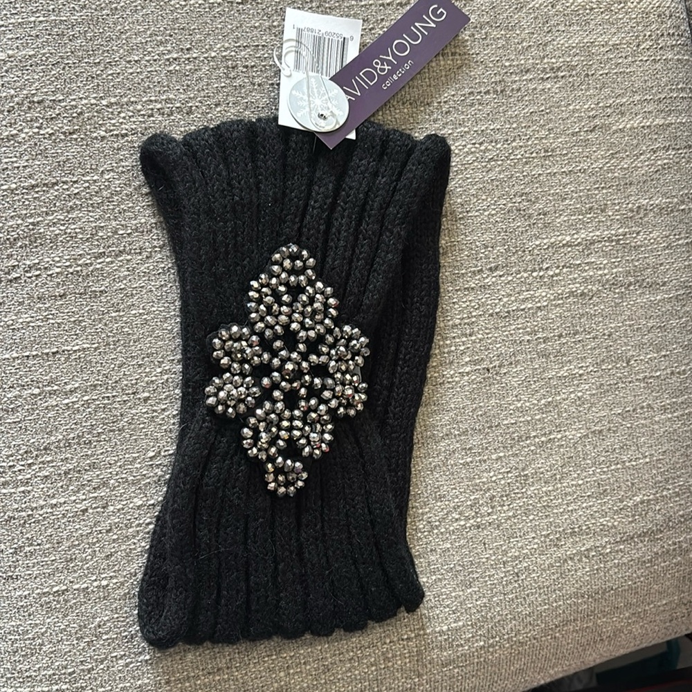 NWT black earband with jewels‎
